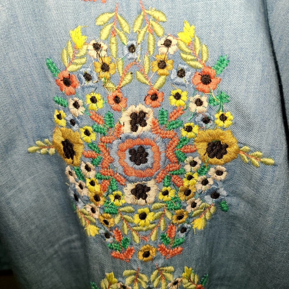 Tolani Denim Embellished Tunic with V-Neckline - Picture 4 of 9